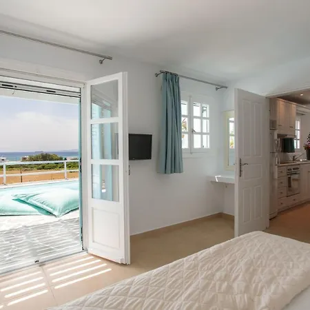 Phoenicia Naxos * Kastrákion