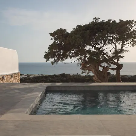 Phoenicia Naxos