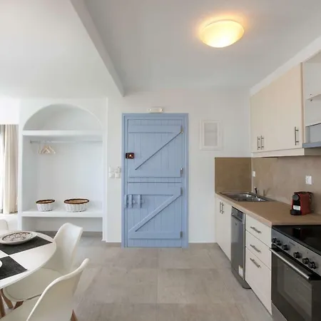 Phoenicia Naxos Aparthotel