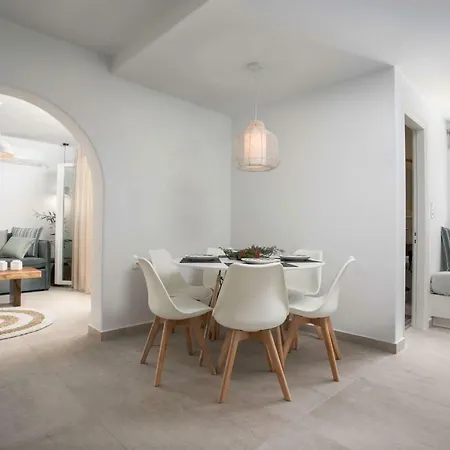 Phoenicia Naxos Aparthotel