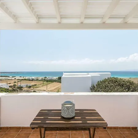 Phoenicia Naxos Aparthotel