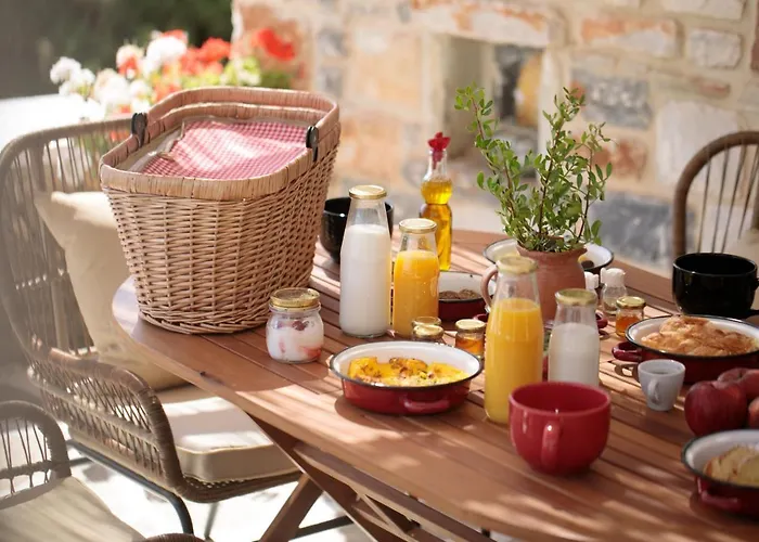 Phoenicia Naxos * Kastrákion