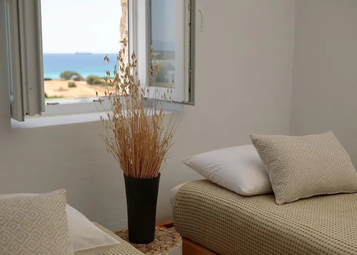 Phoenicia Naxos Aparthotel