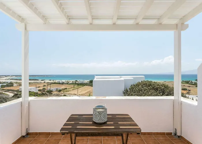 Phoenicia Naxos Aparthotel