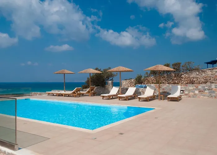 Phoenicia Naxos * Kastrákion